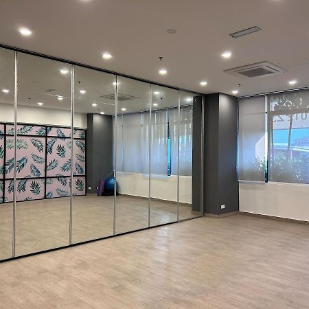 조호르 바루 Sky Trees Bukit Indah Aeon Netflix A16 아파트 외부 사진